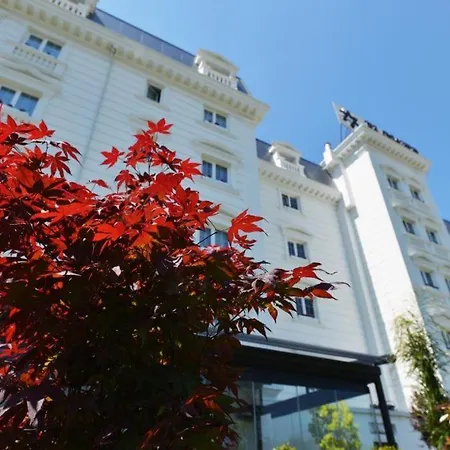 Flower & Hotel
